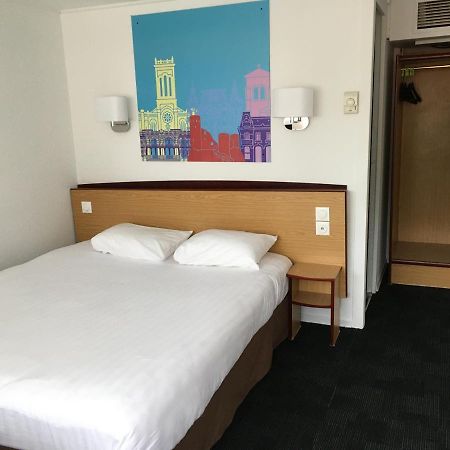 Kyriad Direct Marseille Ouest - Мартиг Экстерьер фото
