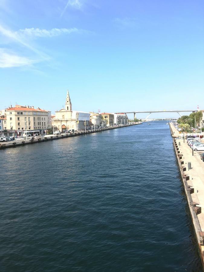 Kyriad Direct Marseille Ouest - Мартиг Экстерьер фото